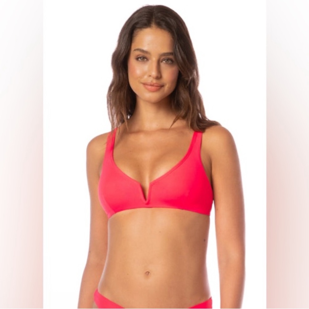 NWT Maaji Coral Crush Victoria V
Wire Bralette Bikini Top - Picture 2 of 9